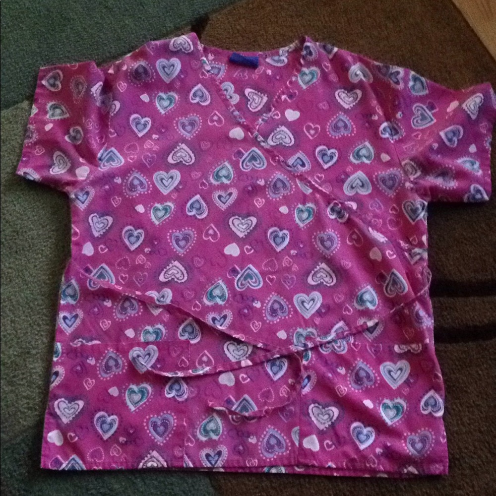 Scrub top